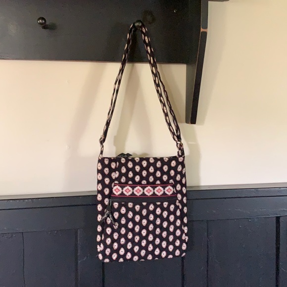 Vera Bradley Handbags - Vera Bradley black red white paisley purse NWOT